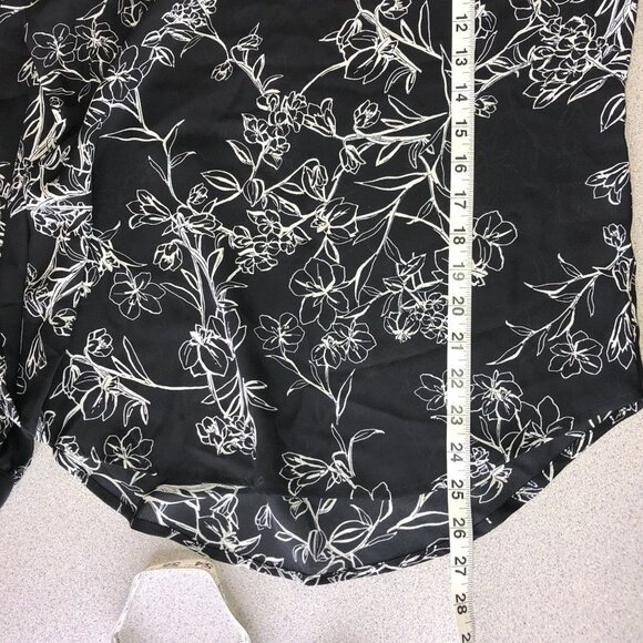 Halogen Blouse Women Small Black White Floral Long Sleeve V-Neck Lightweight - Picture 9 of 10